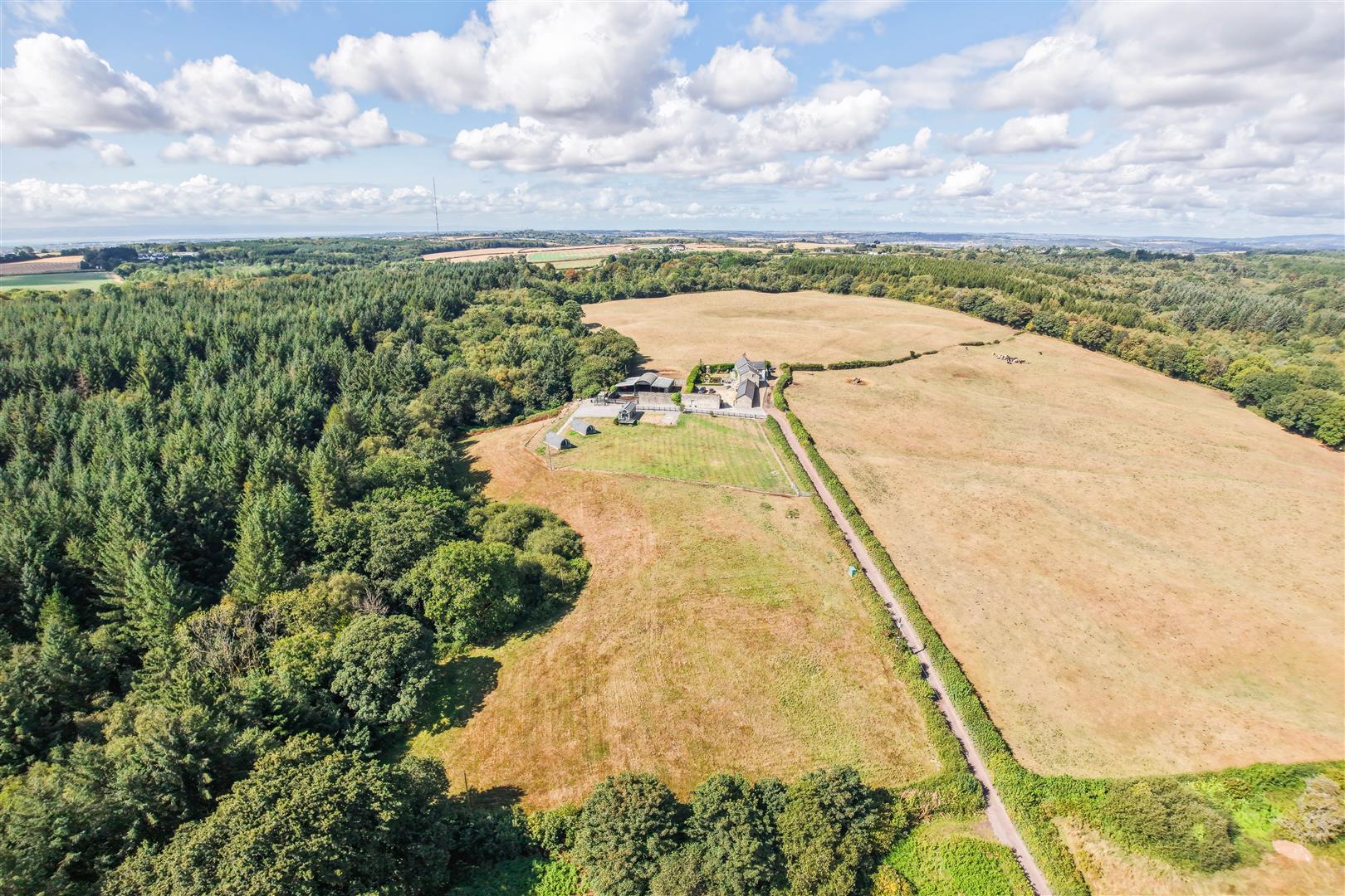 Warren Farm, Pendoylan, Nr Cowbridge, Vale of Glamorgan, CF71 7UJ